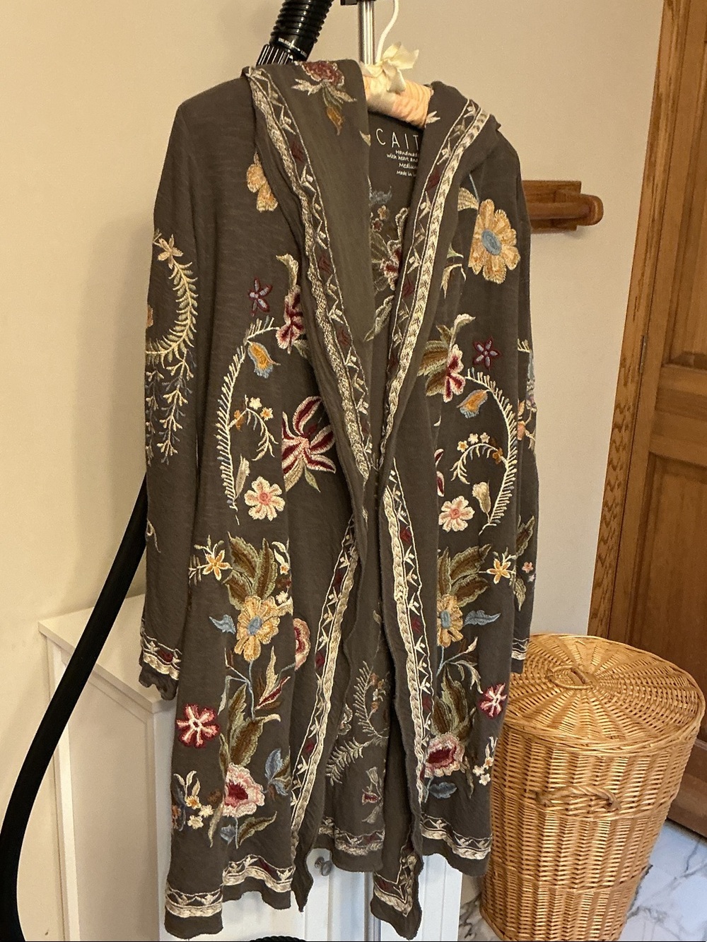 Embroidered Hooded Cardigan Jacket